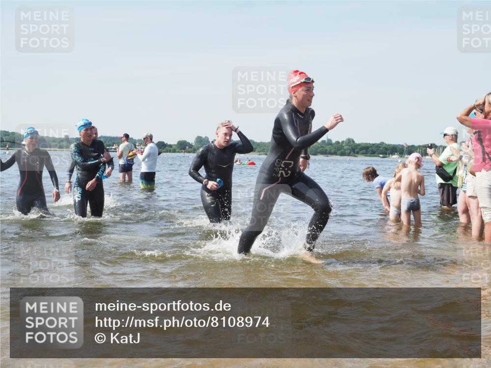 22.06.2025 - Viking Triathlon KatJ http://msf.ph/oto/8108974 22.06.2025 10:38:30 Schwimmen 22, 85, 156, 215, 269, 398, 419, 428, 447, 509, 535, 601, 603, 659, 662 meine-sportfotos.de