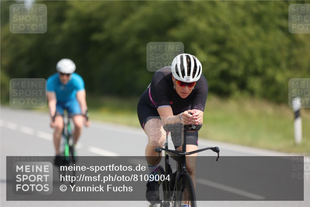 22.06.2025 - Viking Triathlon Yannick Fuchs http://msf.ph/oto/8109004 22.06.2025 11:32:58 Radfahren 95, 128, 287, 291, 309, 379, 662 meine-sportfotos.de