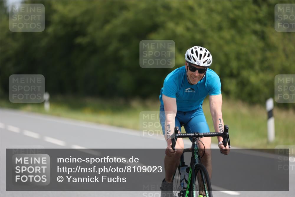 22.06.2025 - Viking Triathlon Yannick Fuchs http://msf.ph/oto/8109023 22.06.2025 11:33:00 Radfahren 95, 128, 287, 291, 379, 625, 662 meine-sportfotos.de