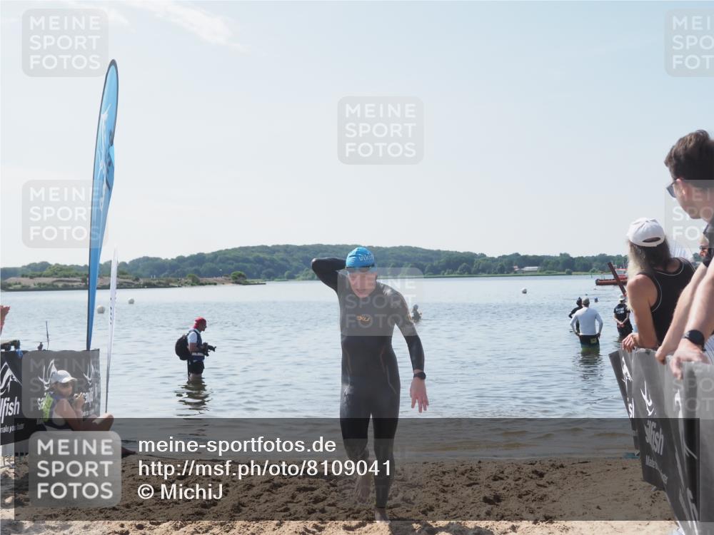 22.06.2025 - Viking Triathlon MichiJ http://msf.ph/oto/8109041 22.06.2025 10:57:00 Schwimmen 363 meine-sportfotos.de