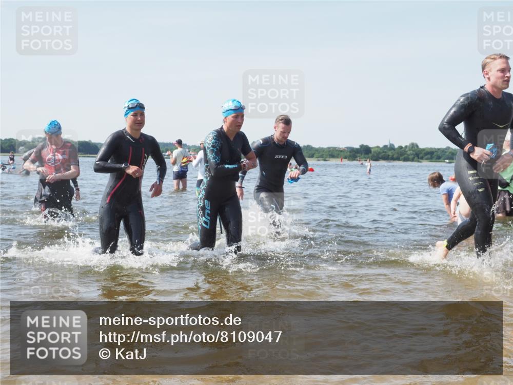22.06.2025 - Viking Triathlon KatJ http://msf.ph/oto/8109047 22.06.2025 10:38:33 Schwimmen 22, 85, 156, 164, 215, 269, 398, 419, 428, 509, 535, 601, 603, 659, 662 meine-sportfotos.de