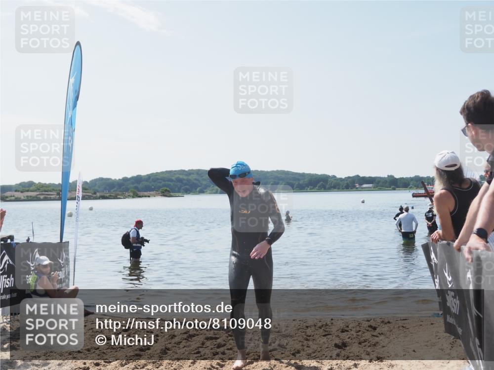 22.06.2025 - Viking Triathlon MichiJ http://msf.ph/oto/8109048 22.06.2025 10:57:00 Schwimmen 363 meine-sportfotos.de