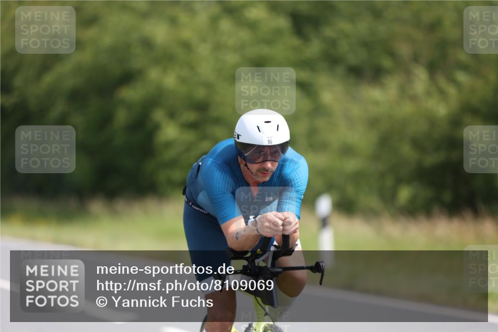 22.06.2025 - Viking Triathlon Yannick Fuchs http://msf.ph/oto/8109069 22.06.2025 11:33:02 Radfahren 95, 128, 287, 291, 379, 625, 662 meine-sportfotos.de