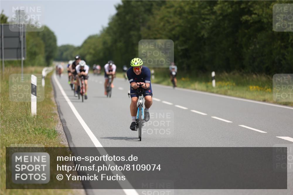 22.06.2025 - Viking Triathlon Yannick Fuchs http://msf.ph/oto/8109074 22.06.2025 12:13:56 Radfahren 28, 150, 172, 180, 184, 253, 375, 482, 513, 635, 645 meine-sportfotos.de