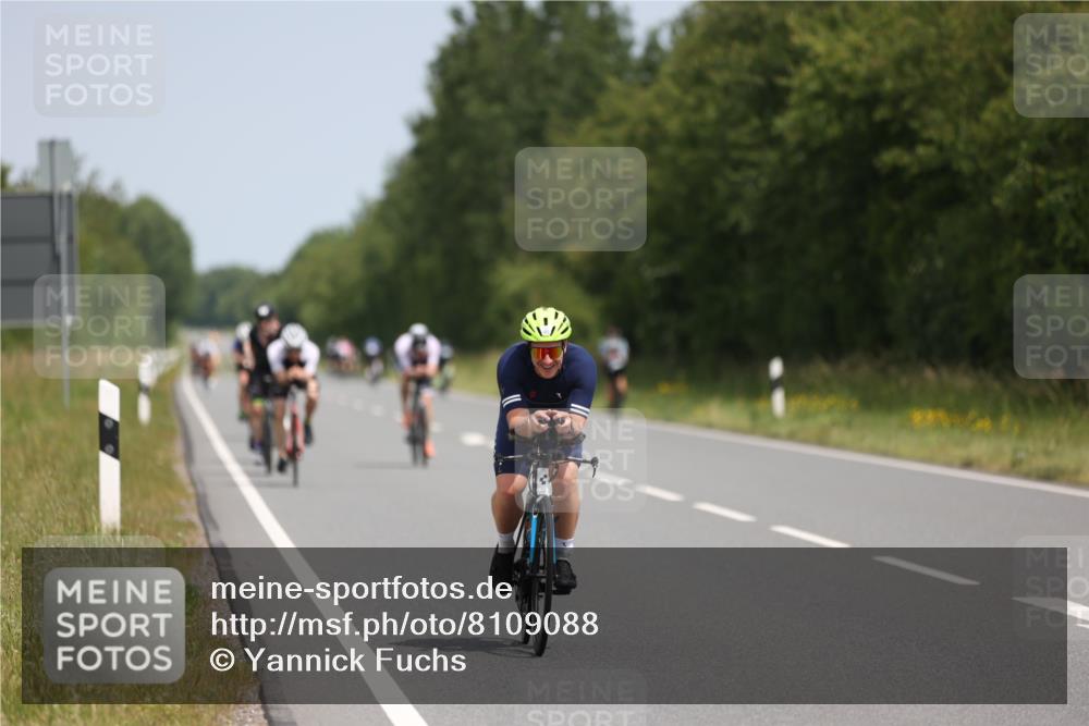 22.06.2025 - Viking Triathlon Yannick Fuchs http://msf.ph/oto/8109088 22.06.2025 12:13:57 Radfahren 28, 150, 172, 180, 184, 253, 375, 513, 635, 645 meine-sportfotos.de