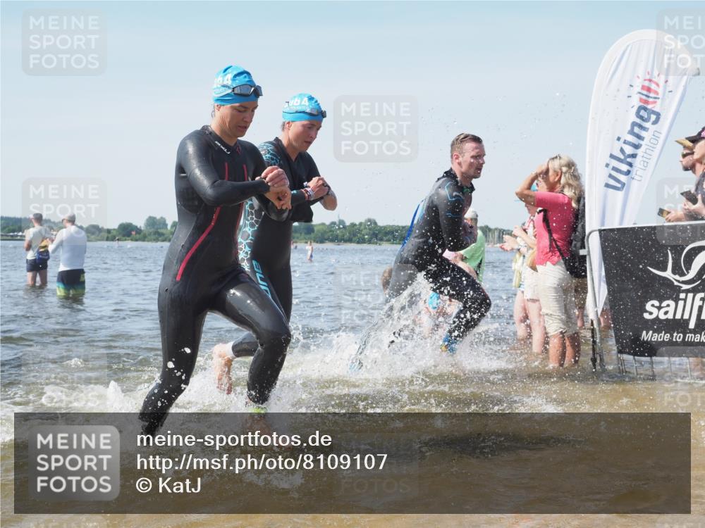 22.06.2025 - Viking Triathlon KatJ http://msf.ph/oto/8109107 22.06.2025 10:38:34 Schwimmen 22, 85, 156, 164, 215, 269, 315, 398, 419, 428, 509, 535, 601, 603, 659 meine-sportfotos.de