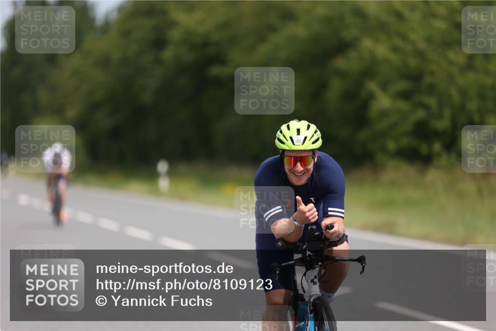 22.06.2025 - Viking Triathlon Yannick Fuchs http://msf.ph/oto/8109123 22.06.2025 12:13:58 Radfahren 28, 150, 172, 180, 184, 253, 375, 513, 635, 645 meine-sportfotos.de