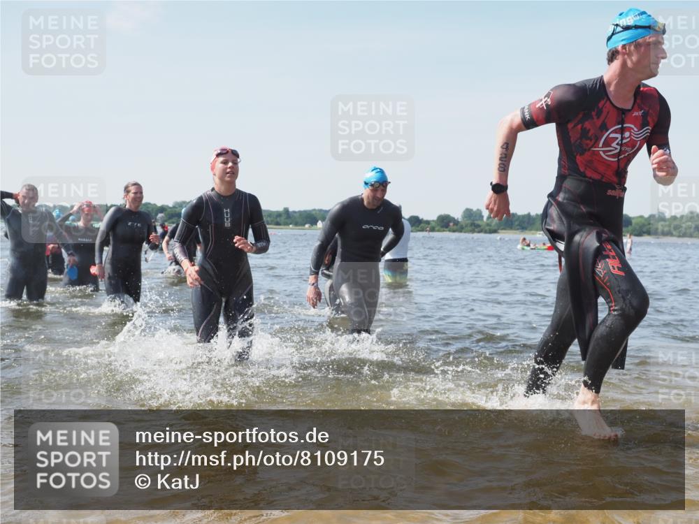 22.06.2025 - Viking Triathlon KatJ http://msf.ph/oto/8109175 22.06.2025 10:38:37 Schwimmen 22, 85, 156, 164, 215, 269, 315, 327, 398, 419, 428, 509, 601, 603, 659 meine-sportfotos.de