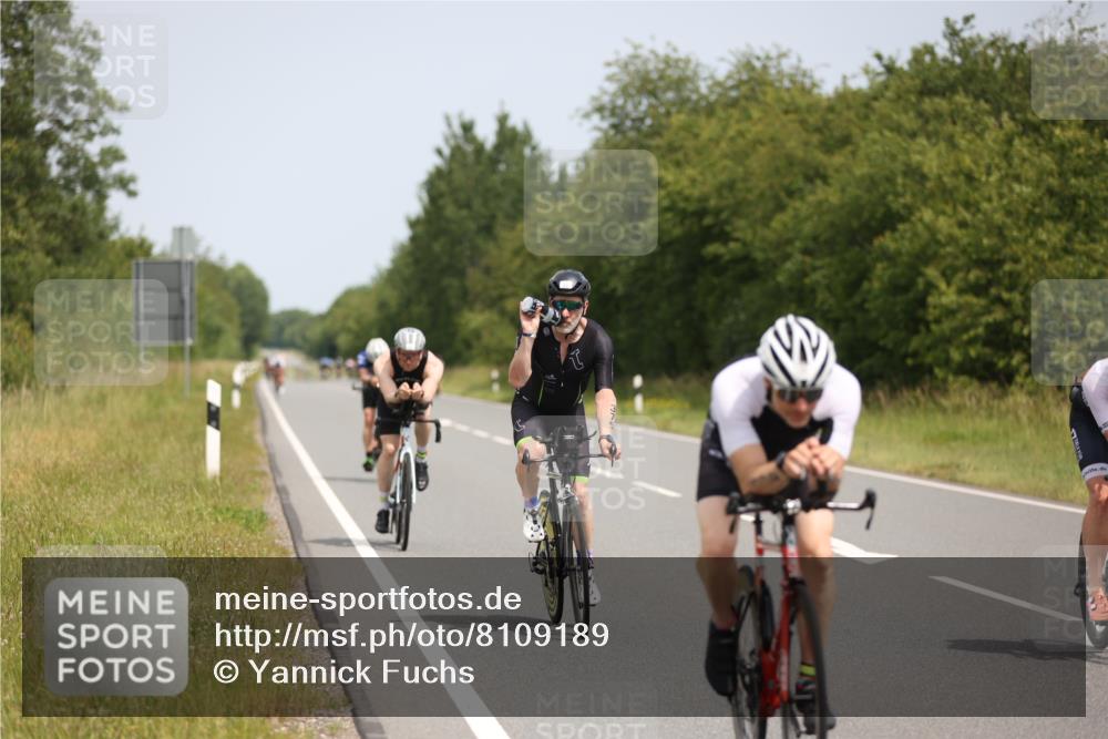 22.06.2025 - Viking Triathlon Yannick Fuchs http://msf.ph/oto/8109189 22.06.2025 12:14:01 Radfahren 28, 150, 172, 180, 184, 253, 375, 416, 513, 635, 645 meine-sportfotos.de
