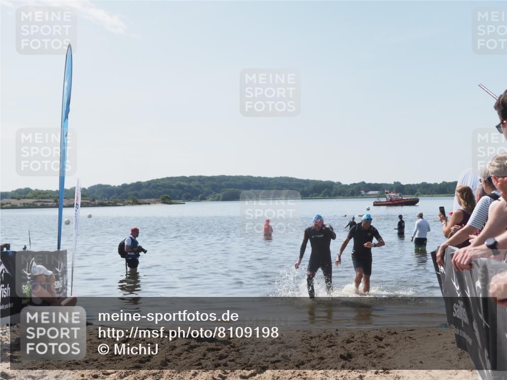 22.06.2025 - Viking Triathlon MichiJ http://msf.ph/oto/8109198 22.06.2025 10:58:22 Schwimmen 359, 403 meine-sportfotos.de
