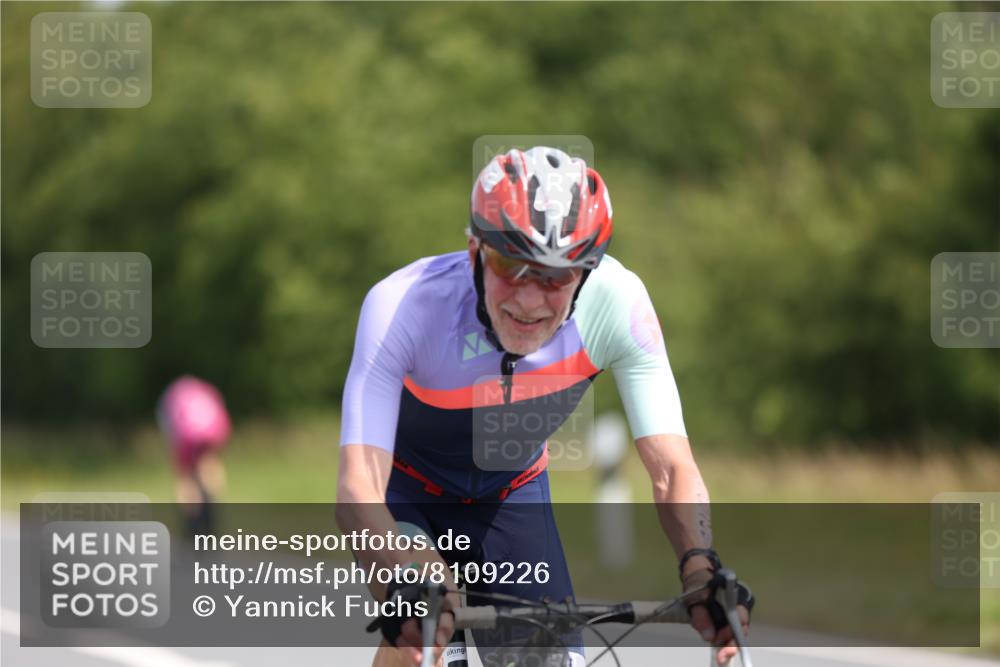 22.06.2025 - Viking Triathlon Yannick Fuchs http://msf.ph/oto/8109226 22.06.2025 11:33:10 Radfahren 379, 625, 662 meine-sportfotos.de