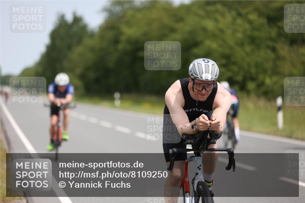 22.06.2025 - Viking Triathlon Yannick Fuchs http://msf.ph/oto/8109250 22.06.2025 12:14:03 Radfahren 28, 150, 172, 184, 253, 375, 416, 513, 634, 635, 645 meine-sportfotos.de
