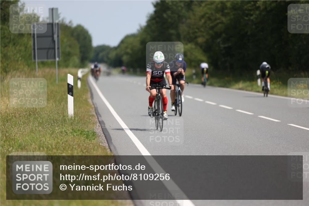 22.06.2025 - Viking Triathlon Yannick Fuchs http://msf.ph/oto/8109256 22.06.2025 11:33:34 Radfahren 141, 159, 352 meine-sportfotos.de