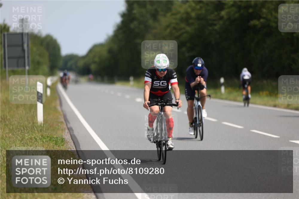 22.06.2025 - Viking Triathlon Yannick Fuchs http://msf.ph/oto/8109280 22.06.2025 11:33:36 Radfahren 141, 159 meine-sportfotos.de