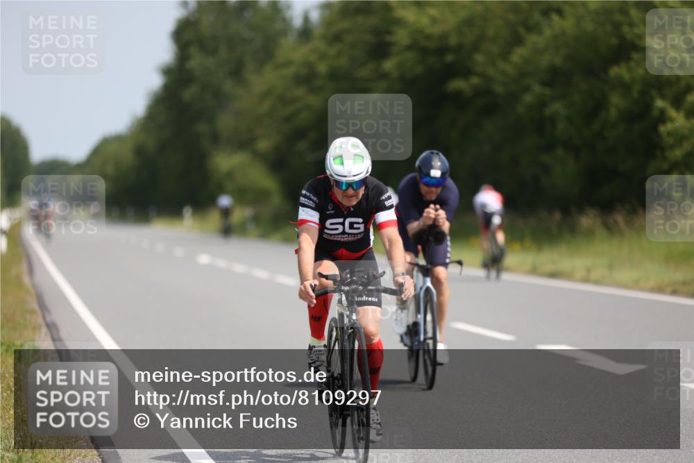 22.06.2025 - Viking Triathlon Yannick Fuchs http://msf.ph/oto/8109297 22.06.2025 11:33:36 Radfahren 141, 159 meine-sportfotos.de