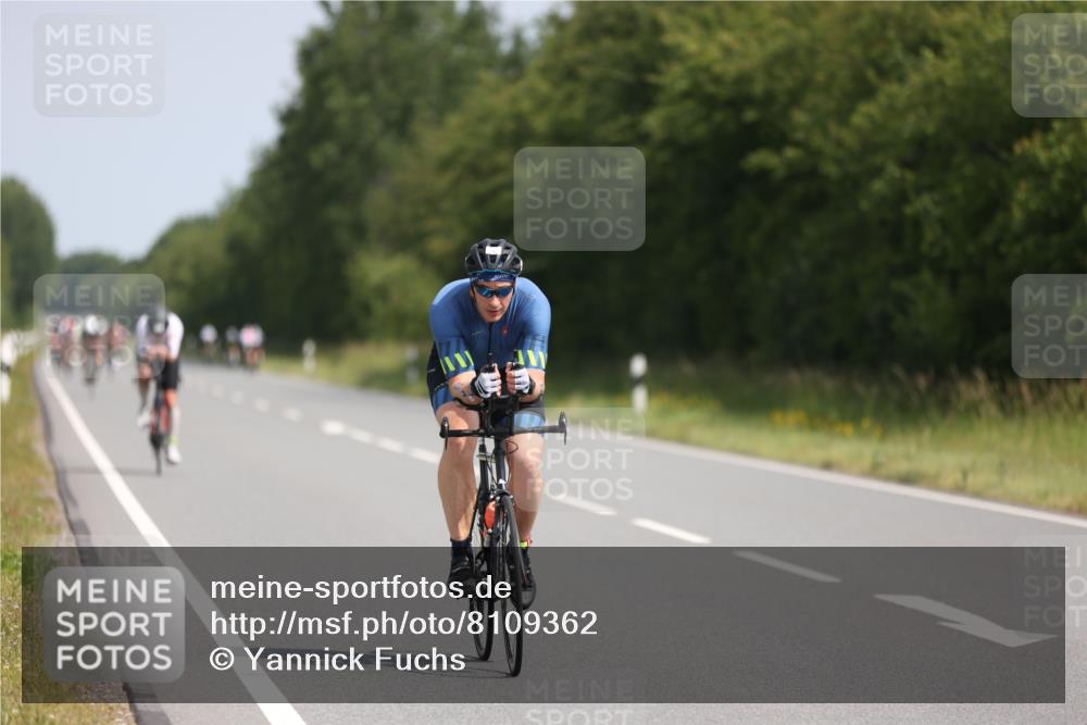 22.06.2025 - Viking Triathlon Yannick Fuchs http://msf.ph/oto/8109362 22.06.2025 11:33:48 Radfahren 25, 28, 290 meine-sportfotos.de