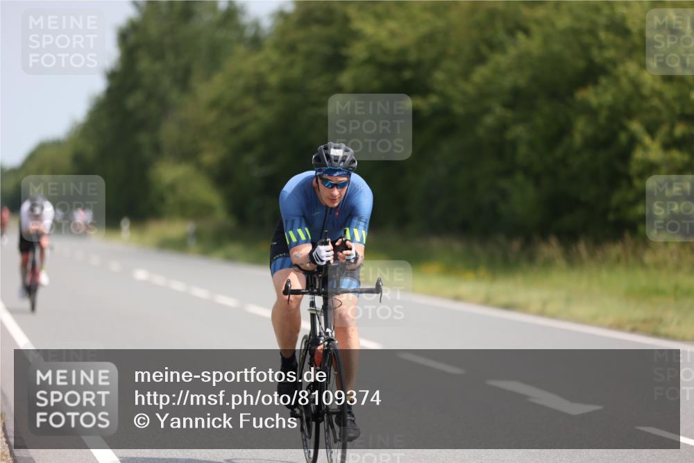 22.06.2025 - Viking Triathlon Yannick Fuchs http://msf.ph/oto/8109374 22.06.2025 11:33:48 Radfahren 25, 28, 290 meine-sportfotos.de