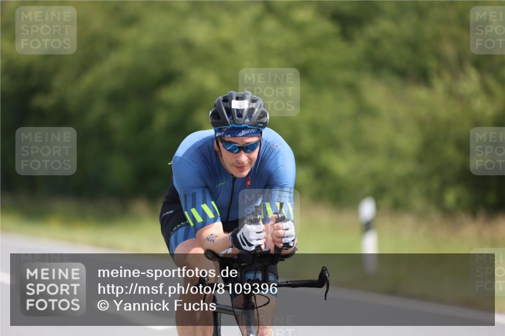 22.06.2025 - Viking Triathlon Yannick Fuchs http://msf.ph/oto/8109396 22.06.2025 11:33:49 Radfahren 25, 28, 290, 635 meine-sportfotos.de