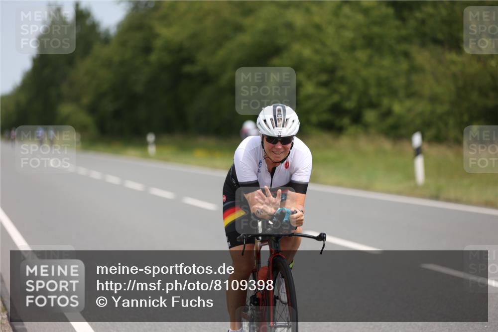 22.06.2025 - Viking Triathlon Yannick Fuchs http://msf.ph/oto/8109398 22.06.2025 12:14:15 Radfahren 77, 125, 203, 634 meine-sportfotos.de