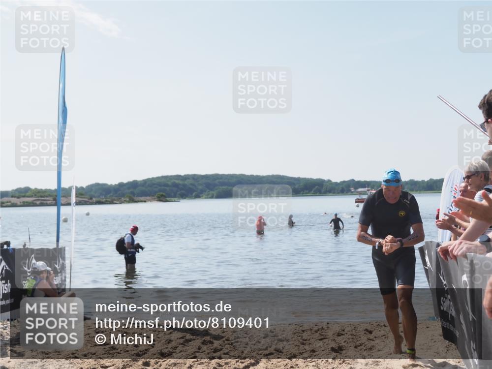 22.06.2025 - Viking Triathlon MichiJ http://msf.ph/oto/8109401 22.06.2025 10:58:28 Schwimmen  meine-sportfotos.de