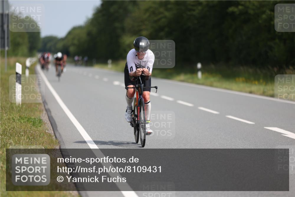 22.06.2025 - Viking Triathlon Yannick Fuchs http://msf.ph/oto/8109431 22.06.2025 11:33:51 Radfahren 25, 28, 283, 290, 635 meine-sportfotos.de