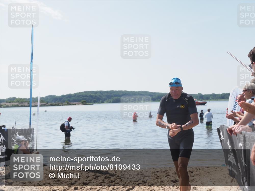 22.06.2025 - Viking Triathlon MichiJ http://msf.ph/oto/8109433 22.06.2025 10:58:29 Schwimmen  meine-sportfotos.de