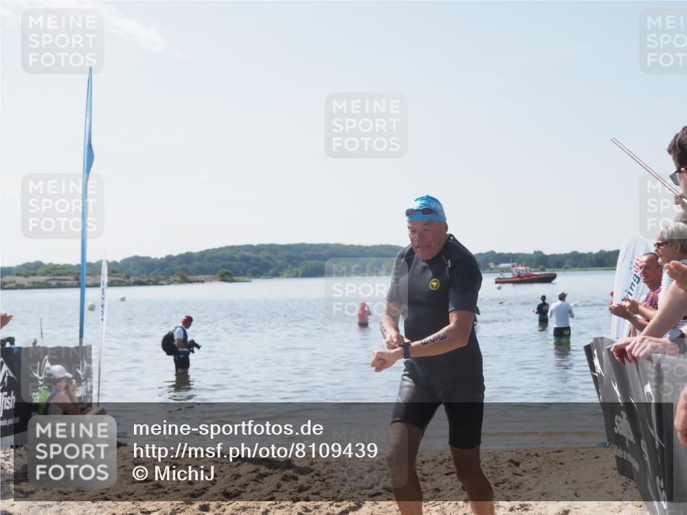 22.06.2025 - Viking Triathlon MichiJ http://msf.ph/oto/8109439 22.06.2025 10:58:29 Schwimmen  meine-sportfotos.de