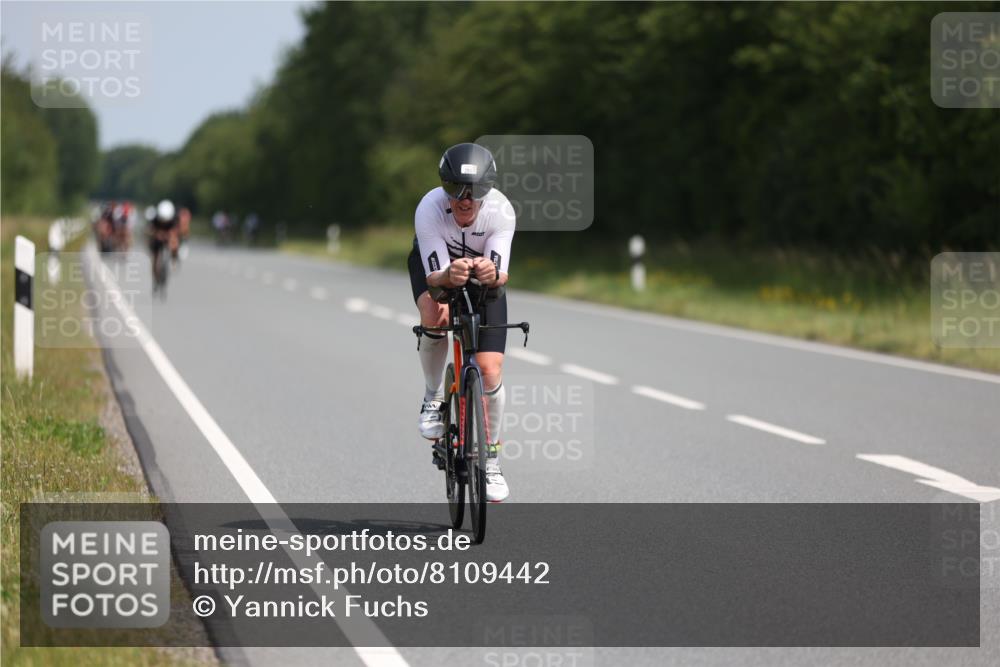 22.06.2025 - Viking Triathlon Yannick Fuchs http://msf.ph/oto/8109442 22.06.2025 11:33:51 Radfahren 25, 28, 283, 290, 635 meine-sportfotos.de