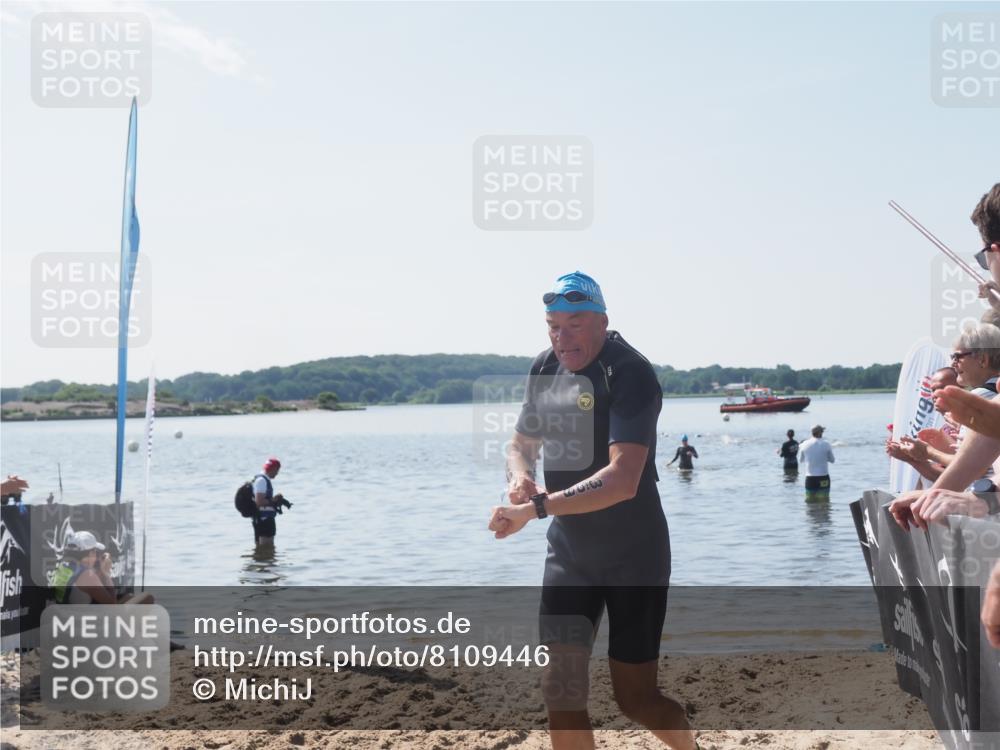 22.06.2025 - Viking Triathlon MichiJ http://msf.ph/oto/8109446 22.06.2025 10:58:29 Schwimmen  meine-sportfotos.de