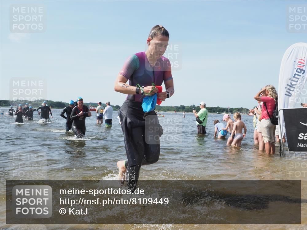 22.06.2025 - Viking Triathlon KatJ http://msf.ph/oto/8109449 22.06.2025 10:38:48 Schwimmen 26, 40, 57, 85, 135, 164, 210, 211, 215, 315, 327, 336 meine-sportfotos.de
