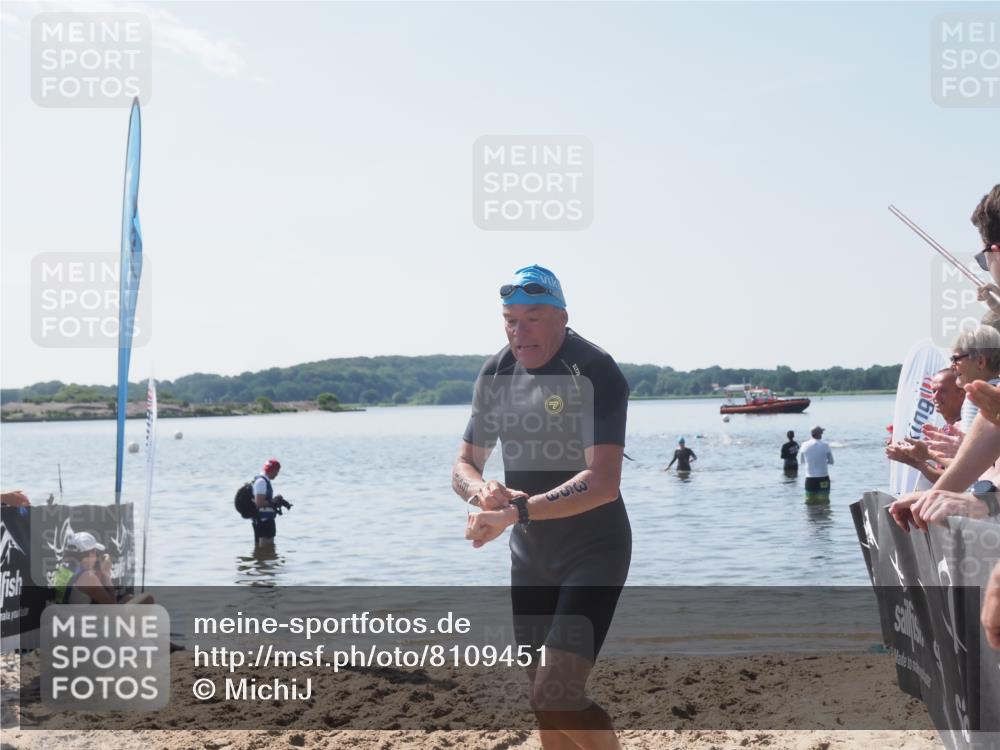22.06.2025 - Viking Triathlon MichiJ http://msf.ph/oto/8109451 22.06.2025 10:58:29 Schwimmen  meine-sportfotos.de