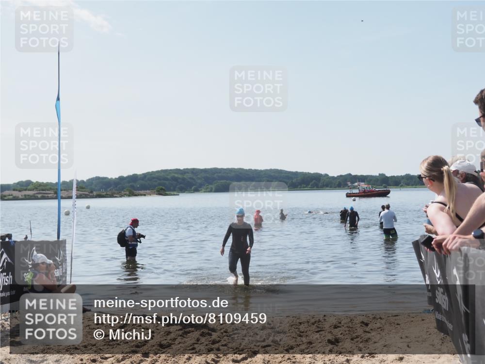 22.06.2025 - Viking Triathlon MichiJ http://msf.ph/oto/8109459 22.06.2025 10:58:53 Schwimmen 234, 268 meine-sportfotos.de