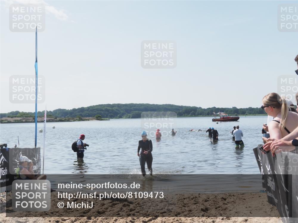 22.06.2025 - Viking Triathlon MichiJ http://msf.ph/oto/8109473 22.06.2025 10:58:53 Schwimmen 234, 268 meine-sportfotos.de