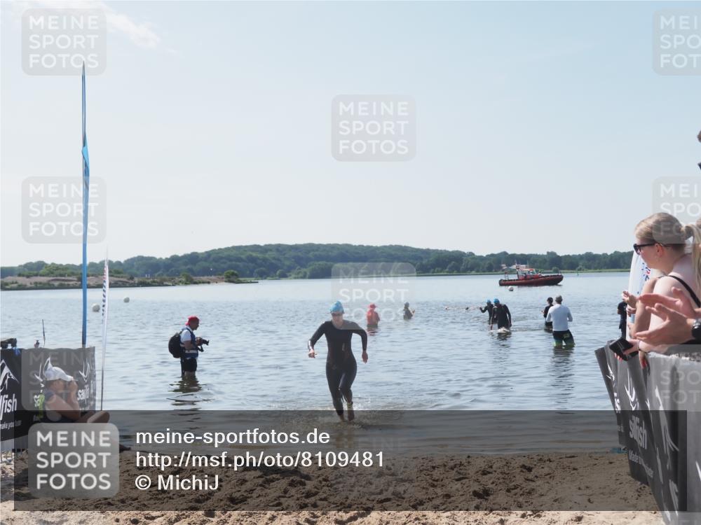 22.06.2025 - Viking Triathlon MichiJ http://msf.ph/oto/8109481 22.06.2025 10:58:54 Schwimmen 234, 268 meine-sportfotos.de