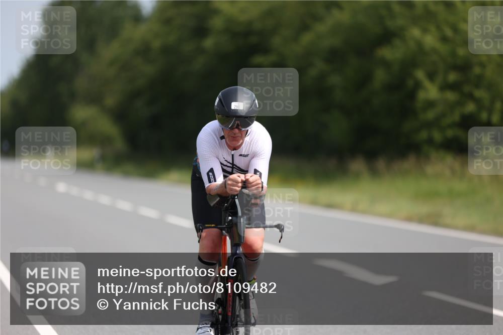 22.06.2025 - Viking Triathlon Yannick Fuchs http://msf.ph/oto/8109482 22.06.2025 11:33:52 Radfahren 25, 28, 283, 290, 635 meine-sportfotos.de