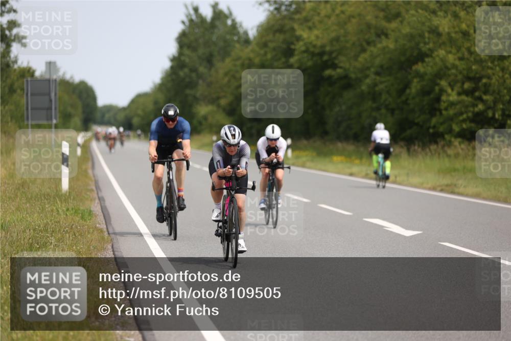 22.06.2025 - Viking Triathlon Yannick Fuchs http://msf.ph/oto/8109505 22.06.2025 12:14:34 Radfahren 86, 241, 344, 454 meine-sportfotos.de