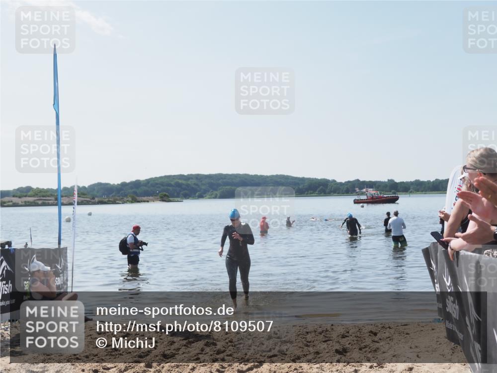 22.06.2025 - Viking Triathlon MichiJ http://msf.ph/oto/8109507 22.06.2025 10:58:54 Schwimmen 234, 268 meine-sportfotos.de