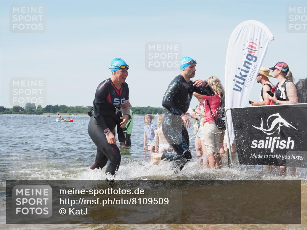 22.06.2025 - Viking Triathlon KatJ http://msf.ph/oto/8109509 22.06.2025 10:38:51 Schwimmen 26, 40, 57, 135, 164, 185, 210, 211, 315, 327, 336, 408, 416 meine-sportfotos.de