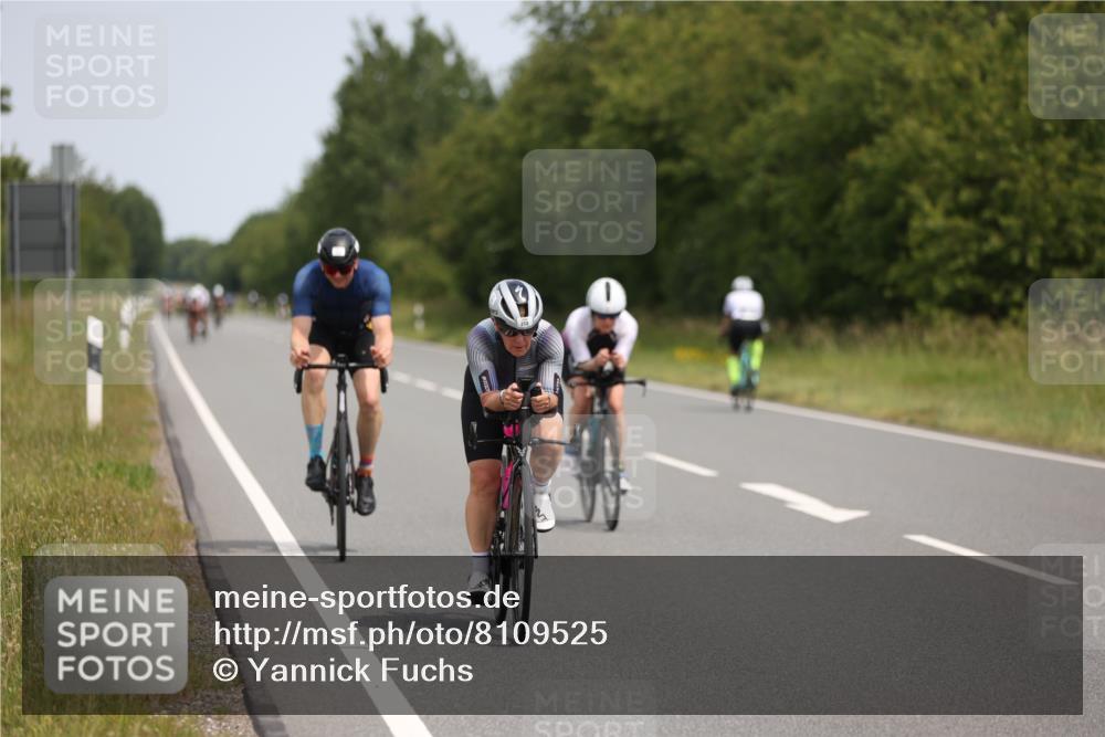 22.06.2025 - Viking Triathlon Yannick Fuchs http://msf.ph/oto/8109525 22.06.2025 12:14:34 Radfahren 86, 241, 344, 454 meine-sportfotos.de