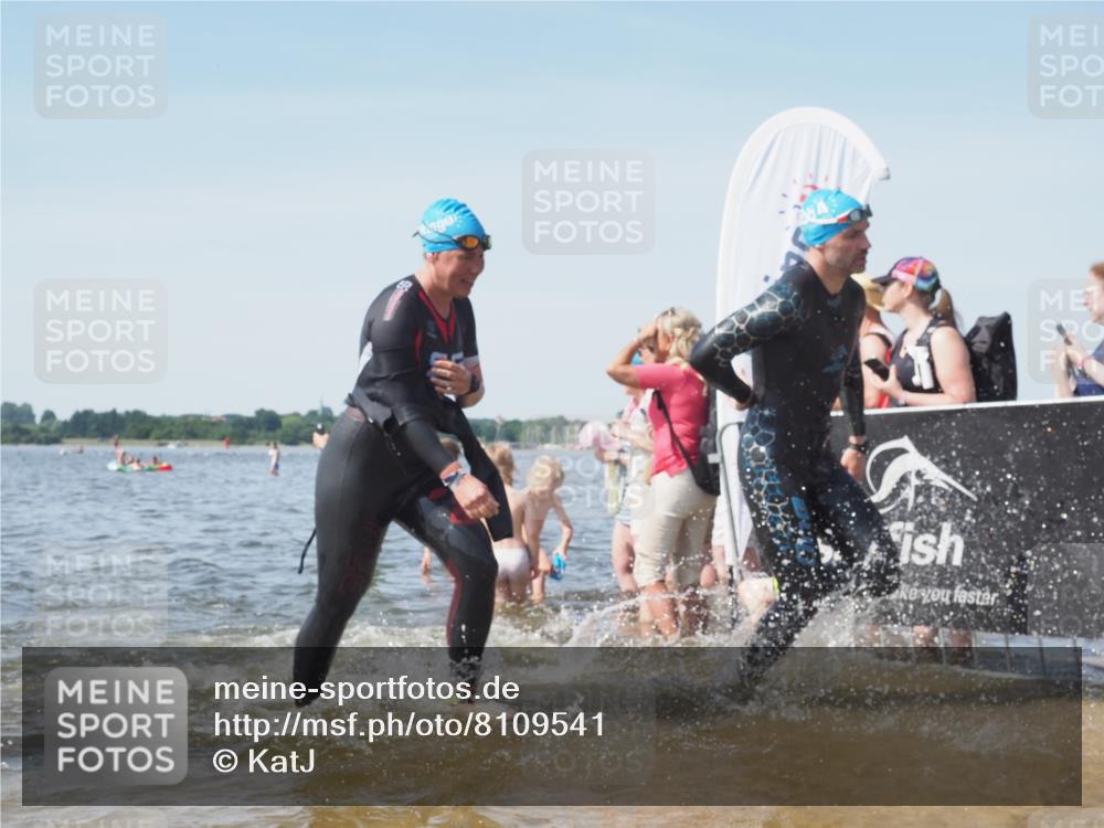 22.06.2025 - Viking Triathlon KatJ http://msf.ph/oto/8109541 22.06.2025 10:38:52 Schwimmen 26, 40, 57, 135, 164, 181, 185, 210, 211, 315, 327, 336, 408, 416, 451 meine-sportfotos.de
