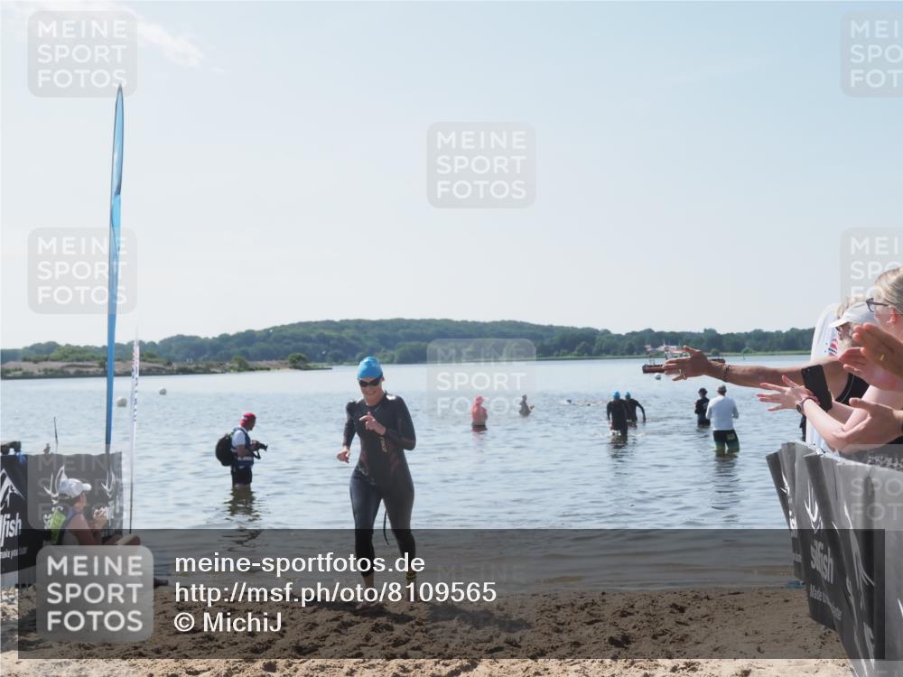 22.06.2025 - Viking Triathlon MichiJ http://msf.ph/oto/8109565 22.06.2025 10:58:55 Schwimmen 234, 268 meine-sportfotos.de