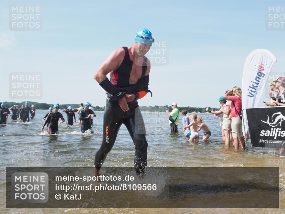 22.06.2025 - Viking Triathlon KatJ http://msf.ph/oto/8109566 22.06.2025 10:38:53 Schwimmen 26, 40, 57, 135, 164, 181, 185, 210, 211, 315, 327, 336, 408, 416, 451 meine-sportfotos.de