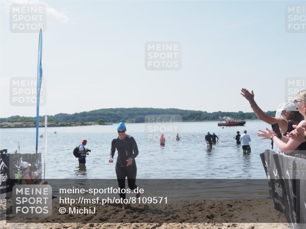 22.06.2025 - Viking Triathlon MichiJ http://msf.ph/oto/8109571 22.06.2025 10:58:56 Schwimmen 234, 268 meine-sportfotos.de