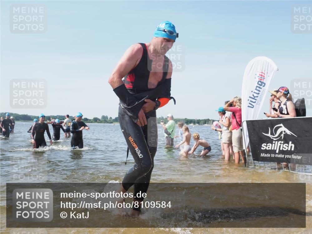 22.06.2025 - Viking Triathlon KatJ http://msf.ph/oto/8109584 22.06.2025 10:38:53 Schwimmen 26, 40, 57, 135, 164, 181, 185, 210, 211, 315, 327, 336, 408, 416, 451 meine-sportfotos.de