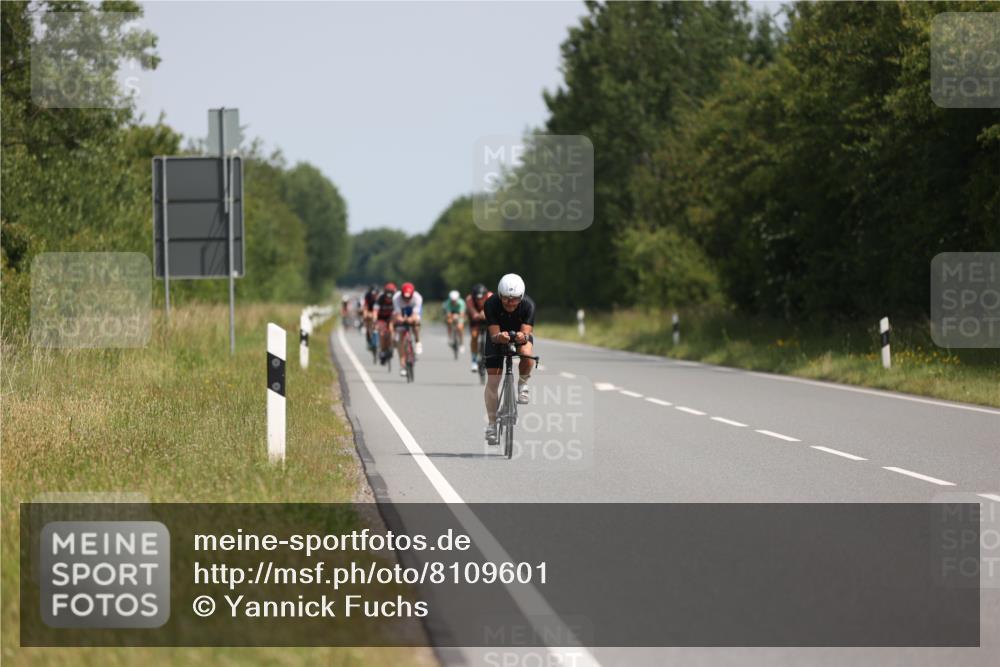 22.06.2025 - Viking Triathlon Yannick Fuchs http://msf.ph/oto/8109601 22.06.2025 11:33:56 Radfahren 28, 184, 199, 283, 290, 327, 369, 635 meine-sportfotos.de