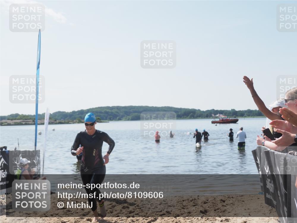 22.06.2025 - Viking Triathlon MichiJ http://msf.ph/oto/8109606 22.06.2025 10:58:56 Schwimmen 234, 268 meine-sportfotos.de