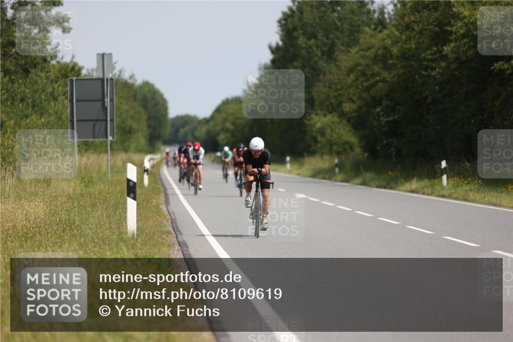 22.06.2025 - Viking Triathlon Yannick Fuchs http://msf.ph/oto/8109619 22.06.2025 11:33:57 Radfahren 28, 184, 199, 283, 290, 327, 369, 635 meine-sportfotos.de
