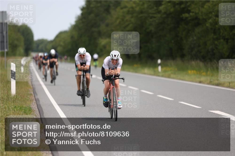 22.06.2025 - Viking Triathlon Yannick Fuchs http://msf.ph/oto/8109636 22.06.2025 12:14:44 Radfahren 182, 210, 241, 254, 353, 358, 411 meine-sportfotos.de