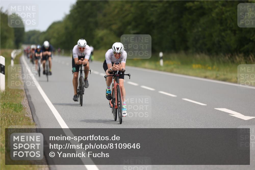 22.06.2025 - Viking Triathlon Yannick Fuchs http://msf.ph/oto/8109646 22.06.2025 12:14:44 Radfahren 182, 210, 241, 254, 353, 358, 411 meine-sportfotos.de