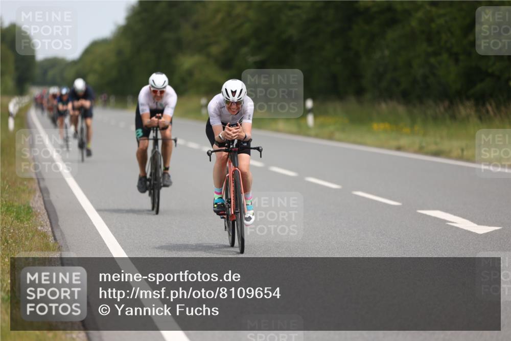 22.06.2025 - Viking Triathlon Yannick Fuchs http://msf.ph/oto/8109654 22.06.2025 12:14:44 Radfahren 182, 210, 241, 254, 353, 358, 411 meine-sportfotos.de